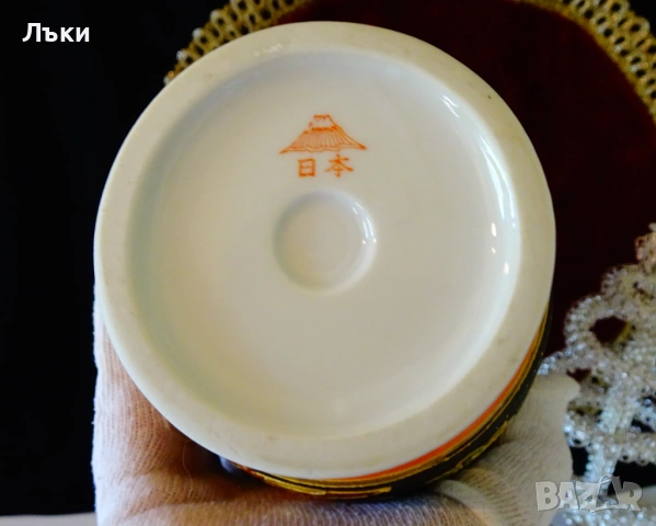 Японска порцеланова ваза Satsuma,злато,печат,гейша., снимка 5 - Вази - 54457502