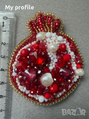 Уникална брошка Handmade - Нар с естествени перли , снимка 7 - Колиета, медальони, синджири - 54053662