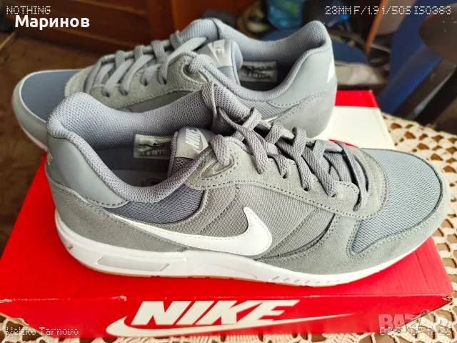 Чисто нови маратонки Nike Nightgazer (№44 / 28 см) - Сиви с кутия, снимка 3 - Маратонки - 55414020
