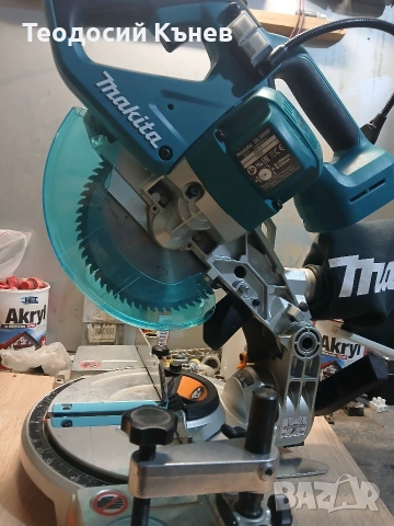 Акумулаторен настолен циркуляр Makita DLS600Z, снимка 2 - Други инструменти - 54099406