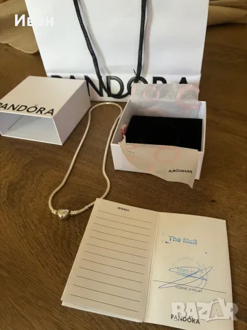 Pandora Колие Любов, снимка 2 - Колиета, медальони, синджири - 55609333