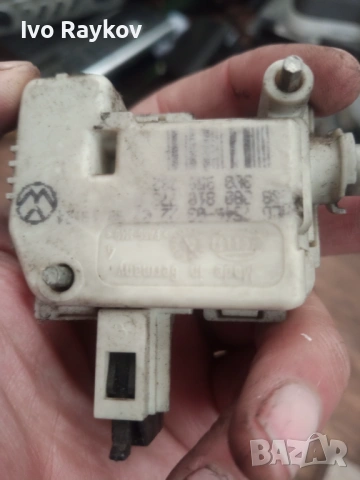 Машинка централно заключване резервоар Volkswagen Passat 6 , 3B0959782A , снимка 7 - Части - 51053833