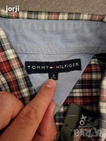 Оригинална риза Tommy Hilfiger , снимка 2 - Ризи - 55003090