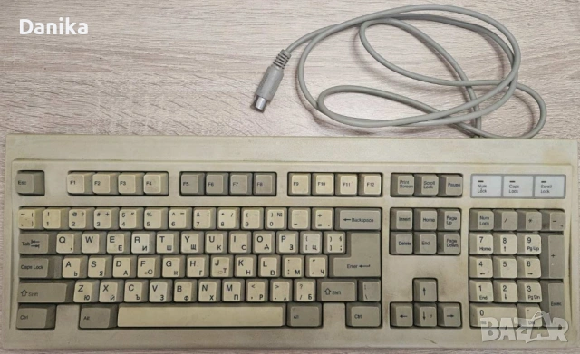Работеща ретро клавиатура AT с DIN 5 за компютър 286 386 486