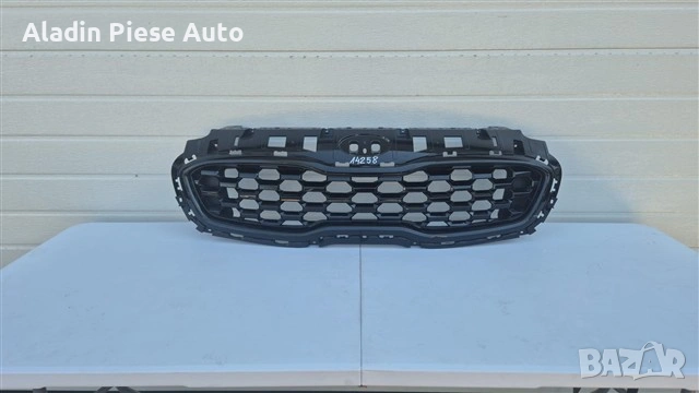 Централна решетка за предна броня Kia Sportage Black Edition година 2016 - 2021 код 86352-F1800