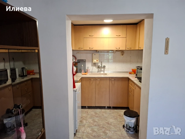 Етаж от къща с гараж, снимка 8 - Етаж от къща - 55239938