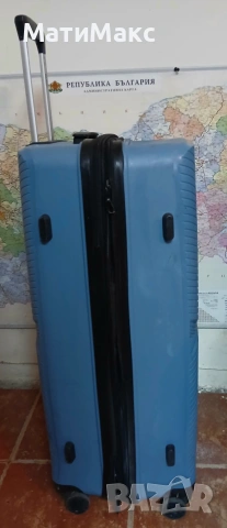 Куфар голям твърд с дръжка на колела, снимка 2 - Куфари - 55130297