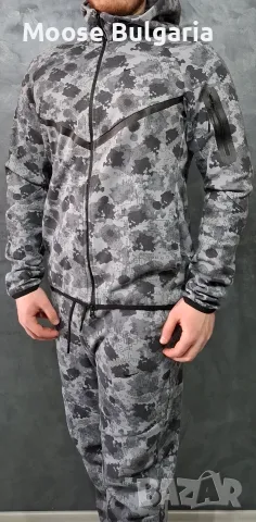 Екип Nike Tech Fleece Сив Камуфлаж, снимка 3 - Спортни дрехи, екипи - 55678908