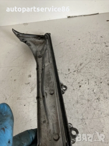 Капак на разпределителни валове рокер капак за Mercedes ML W163 400 CDI (2004) A6280161124, снимка 2 - Части - 54202836