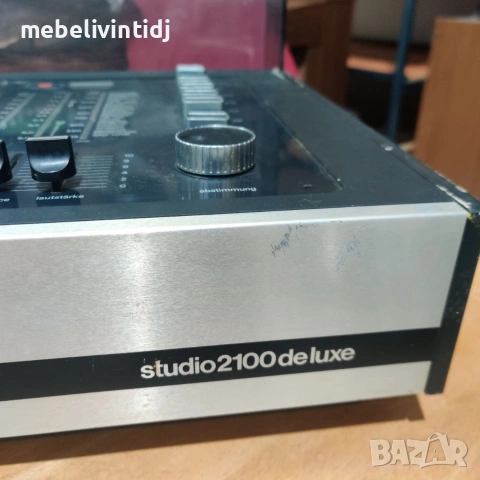 Ретро грамофон с радио от серията Wega Studio 211, снимка 7 - Антикварни и старинни предмети - 54031243