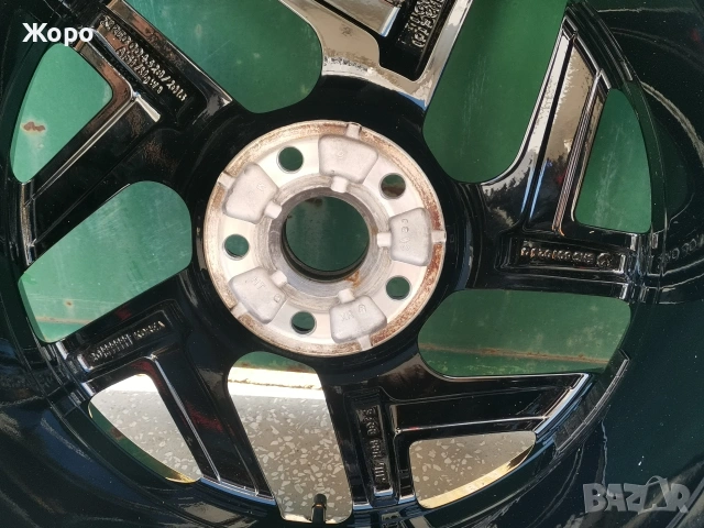 Гуми с Джанти R line оригинални за ценители 18"за Фолксваген VW в перфектно състояние, снимка 3 - Гуми и джанти - 47195410
