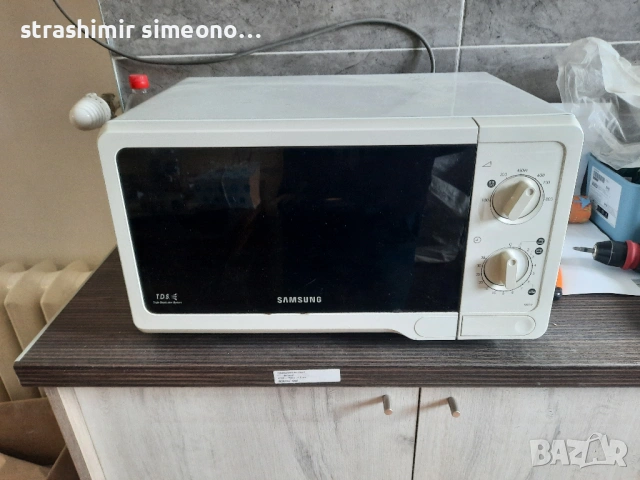 Микровълнова фурна Samsung MW71E 800W използвана