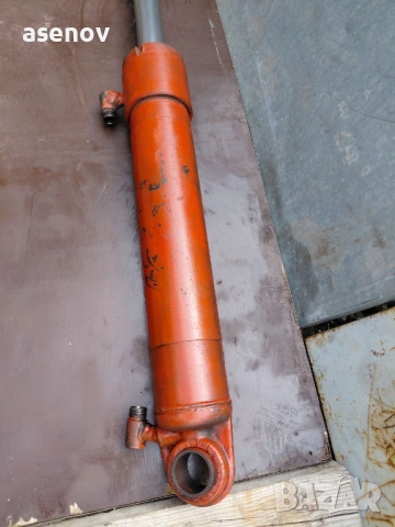 хидравличен цилиндър, снимка 2 - Резервни части за машини - 54223111