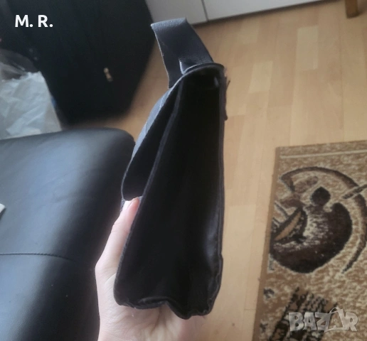Нова малка черна чантичка , снимка 2 - Чанти - 54355056