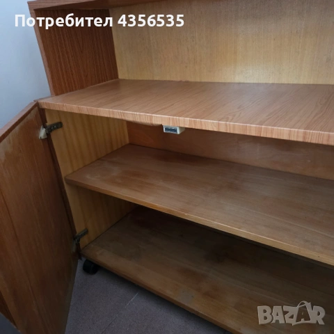 Шкаф, снимка 2 - Шкафове - 54154056