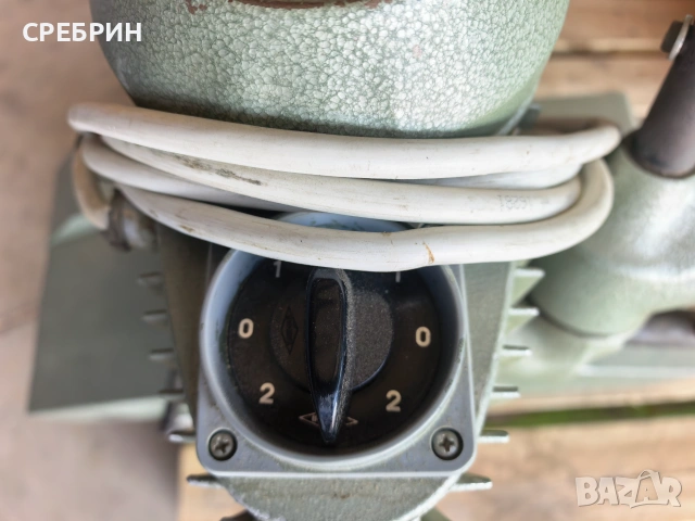Подавател за фреза с 3 ролки за фреза в топ състояние , снимка 14 - Други машини и части - 55097188