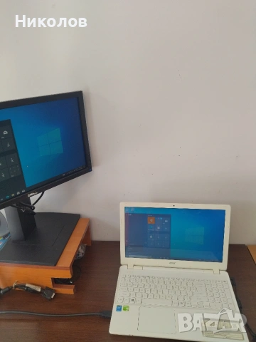 Продавам лаптоп Acer V3-572G-55TJ, снимка 3 - Лаптопи за игри - 55030679