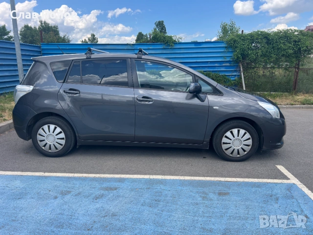 Toyota Verso 2.0D-4D 126, снимка 4 - Автомобили и джипове - 54580880