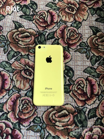 Продавам iPhone 5c , снимка 3 - Apple iPhone - 54614501