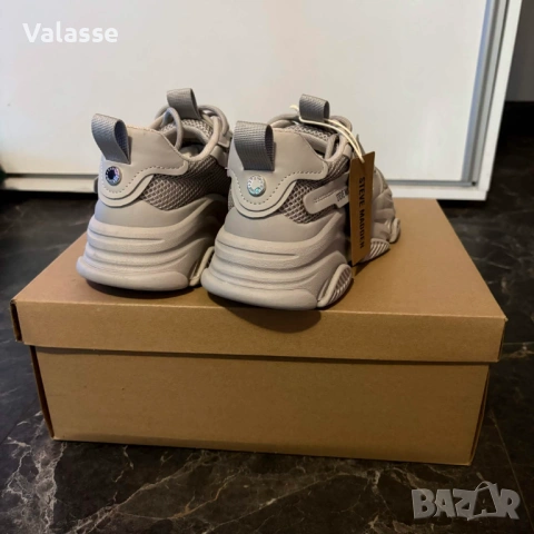 С етикет Steve Madden Possesion-e 36 номер, снимка 3 - Маратонки - 54692043