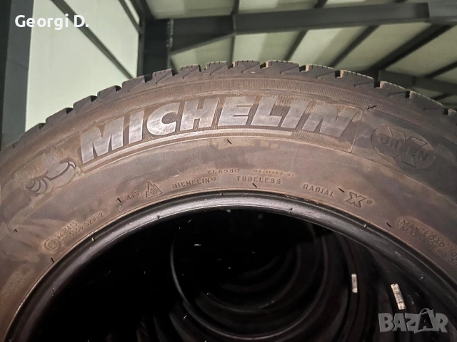Зимни Гуми Michelin 235/65/18, снимка 3 - Гуми и джанти - 54475420