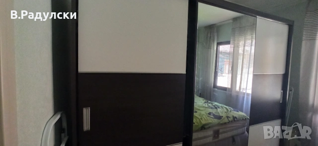 Гардероб с плъзгащи врати , снимка 9 - Гардероби - 54125675
