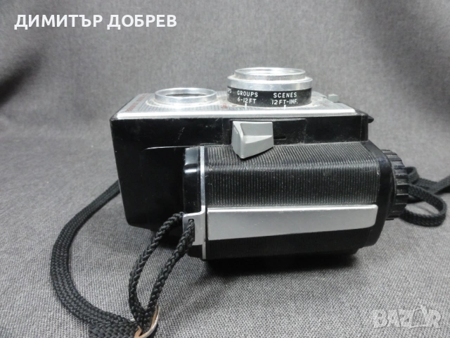 СТАР РЕТРО ЛЕНТОВ ФОТОАПАРАТ KODAK BROWNIE REFLEX 20 CAMERA, снимка 7 - Антикварни и старинни предмети - 54525691