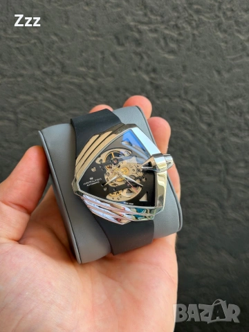 Автоматичен часовник Hamilton Ventura XXL 46mm, снимка 4 - Луксозни - 55003676