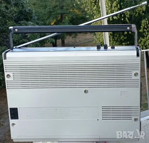 😮 НЕ Е „КАТО НОВ“. ТОВА Е НОВ VEF-222!, снимка 3 - Антикварни и старинни предмети - 55598928