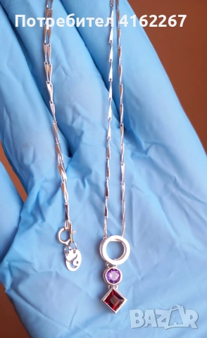 Сребърно колие с естесввен аметисти и гранат.