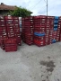 продава червени каси за месо и колбаси 60/40/14см.запазени,здрави като нови., снимка 1