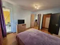 Продава се просторен тристаен апартамент в кв. Зорница, Бургас, снимка 5