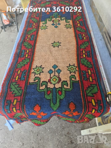 Народни носии.