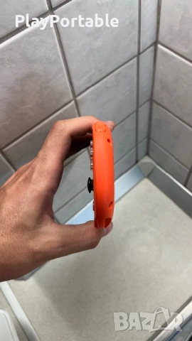 Modded Ps vita 2000 Neon Orange 128GB/256GB Complete in Box , снимка 8 - PlayStation конзоли - 54801115