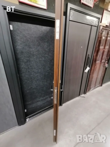 Метална блиндирана врата 80х200, снимка 4 - Входни врати - 54070892