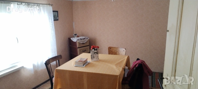 Къща с двор и плевня в кв. на гр. Трявна , снимка 4 - Къщи - 53975812