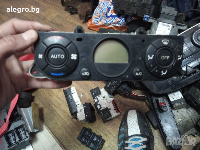 Управление климатик , Ford Mondeo 1S7H18C612AF