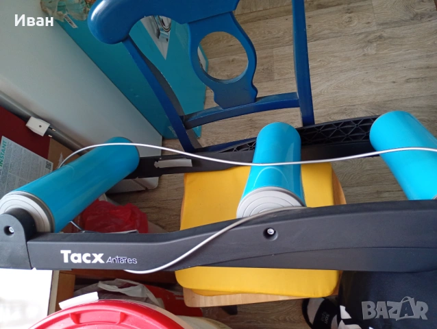 Tacx уред за трениране с велосипед ролков, снимка 3 - Фитнес уреди - 54560392