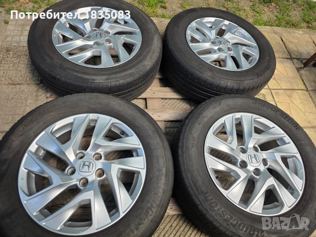 Лети джанти 17ки 5х114.3 Honda + летни гуми 225/65/17 Bridgestone, снимка 3 - Гуми и джанти - 55082093