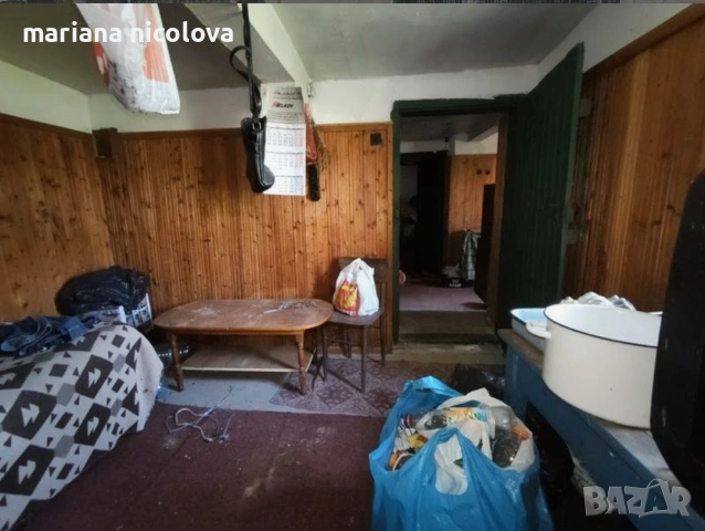 Две къщи с голям двор 1.5 дка – село Горан, само 6 км от Ловеч, снимка 18 - Къщи - 54396103
