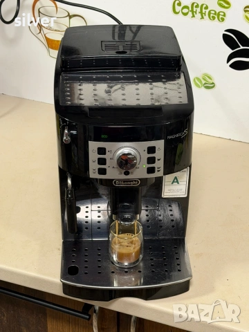Кафемашина кафе автомат delonghi magnifica S с гаранция, снимка 4 - Кафемашини - 54724513