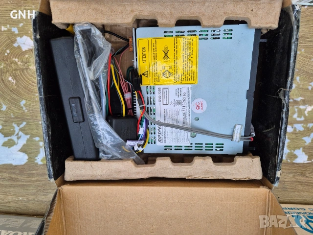 Нов плеар за автомобил Ripspeed DVD-722B, снимка 6 - Други - 55192377
