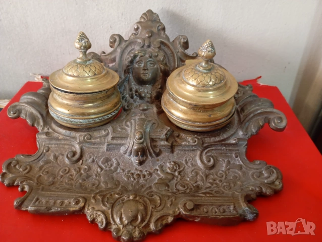 Барокова мастилница