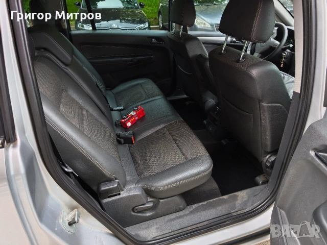 Опел зафира Б 1.8 140к.с.2006 г., снимка 6 - Автомобили и джипове - 54664382