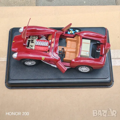 Макет на Ferrari 250 Testa Rossa от 1958 г. , снимка 5 - Колекции - 55323859