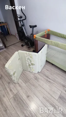 Продаваме сгъваема бебешка кошара Lorelli Zippy в, снимка 4 - Кошарки - 55363621