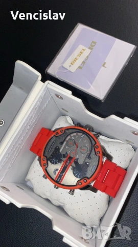 ЧИСТО НОВ Diesel Mr.Daddy 2.0 Red/Gunmetal Watch