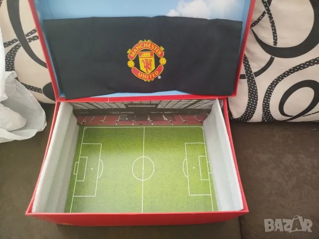 EU 44 Manchester United – високи кецове, спортни обувки , снимка 10 - Кецове - 55650543