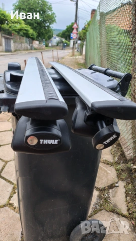 Автобокс Thule Touring L 420l + аеродинамични греди Thule , снимка 11 - Аксесоари и консумативи - 54880283