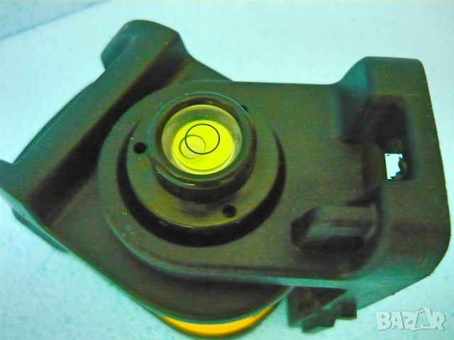 DeWALT DW 088CG - лазерен нивелир, снимка 7 - Други инструменти - 54993459